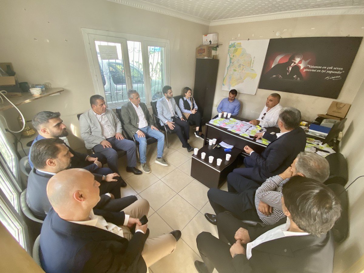 sadullahkisacik's tweet photo. Yeşilbağlar Mahalle muhtarı Ahmet Kırtay, Bahçelievler mahalle muhtarı Mehmet Özen, 19 Mayıs mahalle muhtarı Kenan Oslun'u Gelecek Partisi İl Başkanı Ebubekir Yıldırım ile ziyaret ettik. https://t.co/aFFQ5GroeH