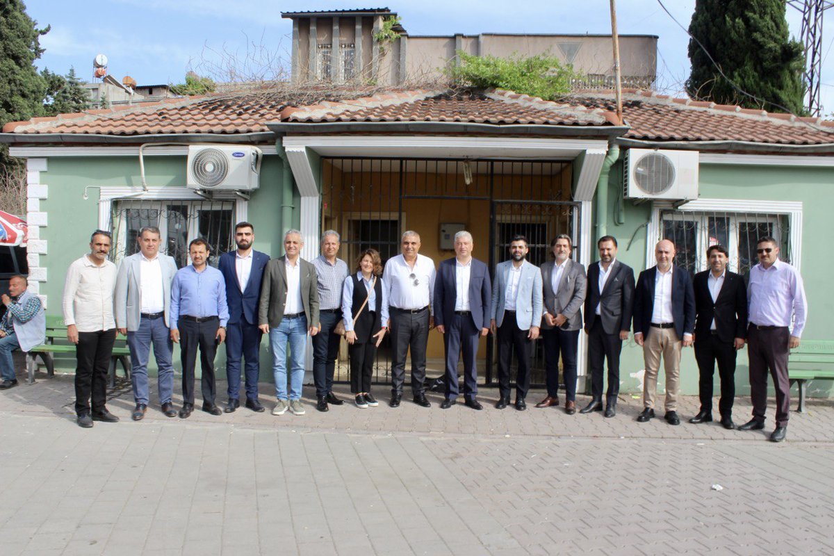 sadullahkisacik's tweet photo. Yeşilbağlar Mahalle muhtarı Ahmet Kırtay, Bahçelievler mahalle muhtarı Mehmet Özen, 19 Mayıs mahalle muhtarı Kenan Oslun'u Gelecek Partisi İl Başkanı Ebubekir Yıldırım ile ziyaret ettik. https://t.co/aFFQ5GroeH