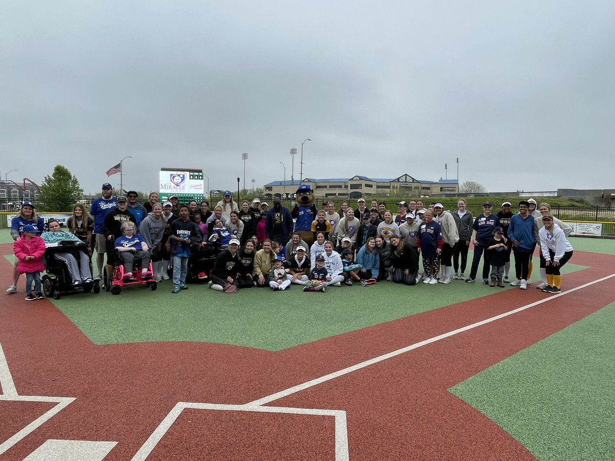 SEPRamsSB's tweet photo. Our favorite games of the year-thanks for having us Miracle Leaguers!  We loved watching you play-especially Jacob!  Have a great season! https://t.co/tbVk53FCdc
