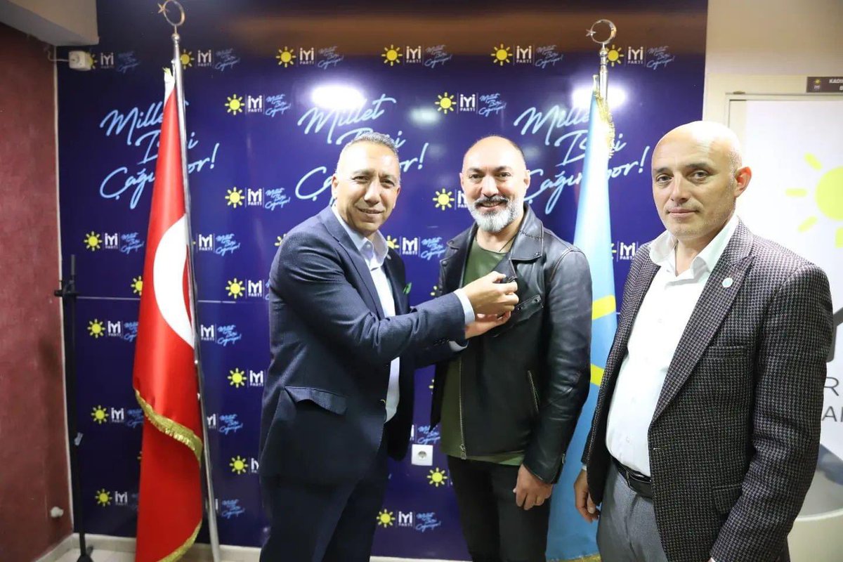 iyipartiusak64's tweet photo. Uşak eğitim camiasının sevilen ismi duayen eğitimci, Dr. Deniz DOĞRU iktidar yürüyüşümüze omuz vermek adına İYİ Parti ailemize katılmıştır. Hosgeldiniz kıymetli hocam.
@Aysegulobali64 @muhammetgur64 @TolgaPirincci 
#AzKaldı 
#TürkiyeTarihYazacak 
#UsakTarihYazacak https://t.co/ZDr5nDHAnc