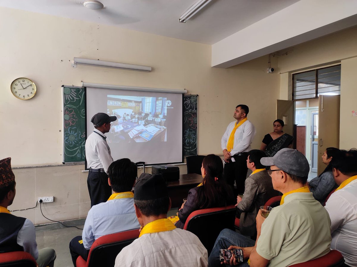 Dir_Education's tweet photo. Today, a delegation from Nepal visited at SOSE, Sector 23, 
SV, sector 8, Rohini and DIET Bholanath Nagar.

They interacted with students, teachers and DIET faculties and have a wonderful experience with Team Happiness!
#DelegatesVisit https://t.co/GugXlMWs5k