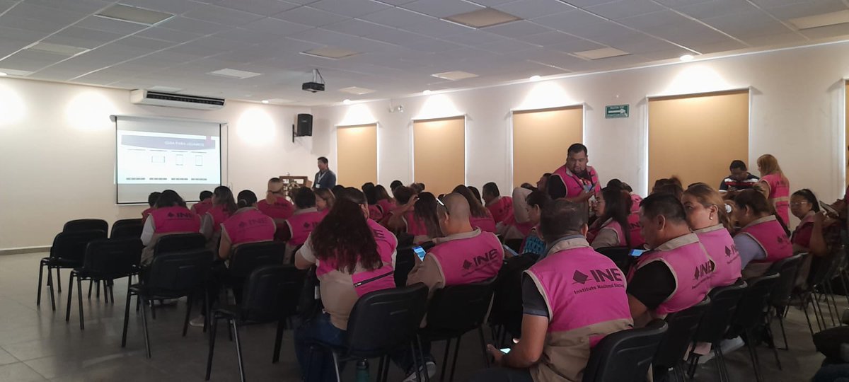 CD11_Coah's tweet photo. El día de hoy nos encontramos en la capacitación del @INEMexico  y empresa PROISI a SE y CAES, relativo al PREP-casilla en las instalaciones de la PVC. https://t.co/RxJjCKu2Zy