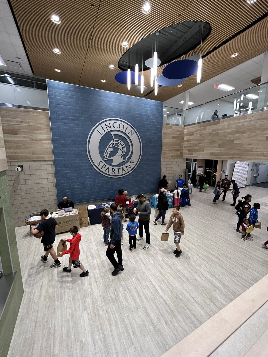 Senator Laura Fine tweet media