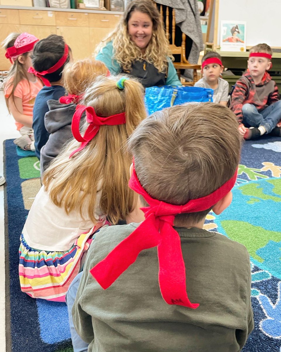 JoysofKinder tweet media