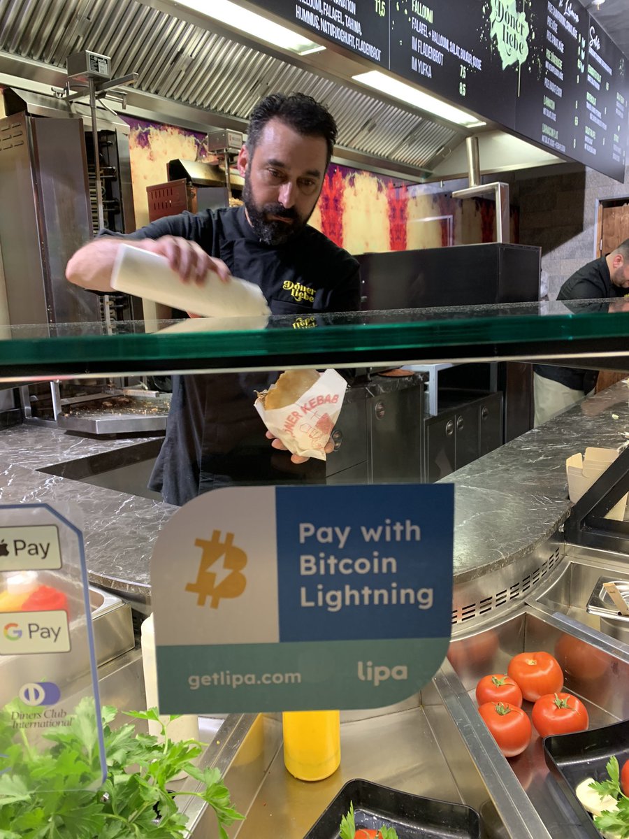 Zitat Döner Liebe im Einkaufszentrum Schwanthaler Höhe: “Die Bitcoin Zahlung haut besser hin als Kreditkartenzahlung“ 🎉🥨🎉 <a href="/lipa_btc/">lipa</a> | <a href="/BitcoinMunich/">Bitcoin Block Munich</a>