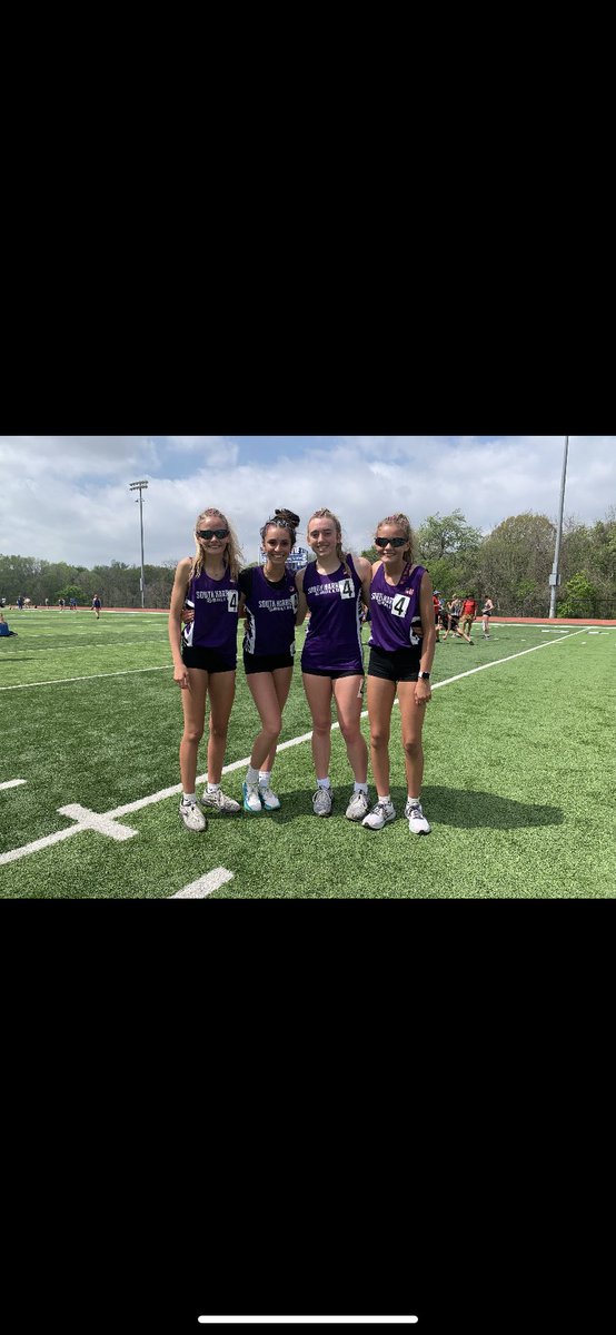 SHBulldogsTF's tweet photo. The girls 4x800 team is moving on to sectionals with a 17 second PR!!! #LESSSGOOOOO https://t.co/5ykWJVERgA
