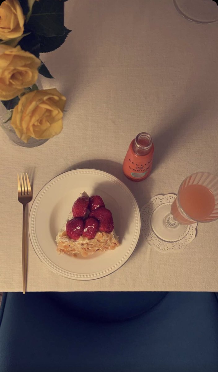 لذيذ حب الذات .. دلل نفسك لأنك تستحق 🌸