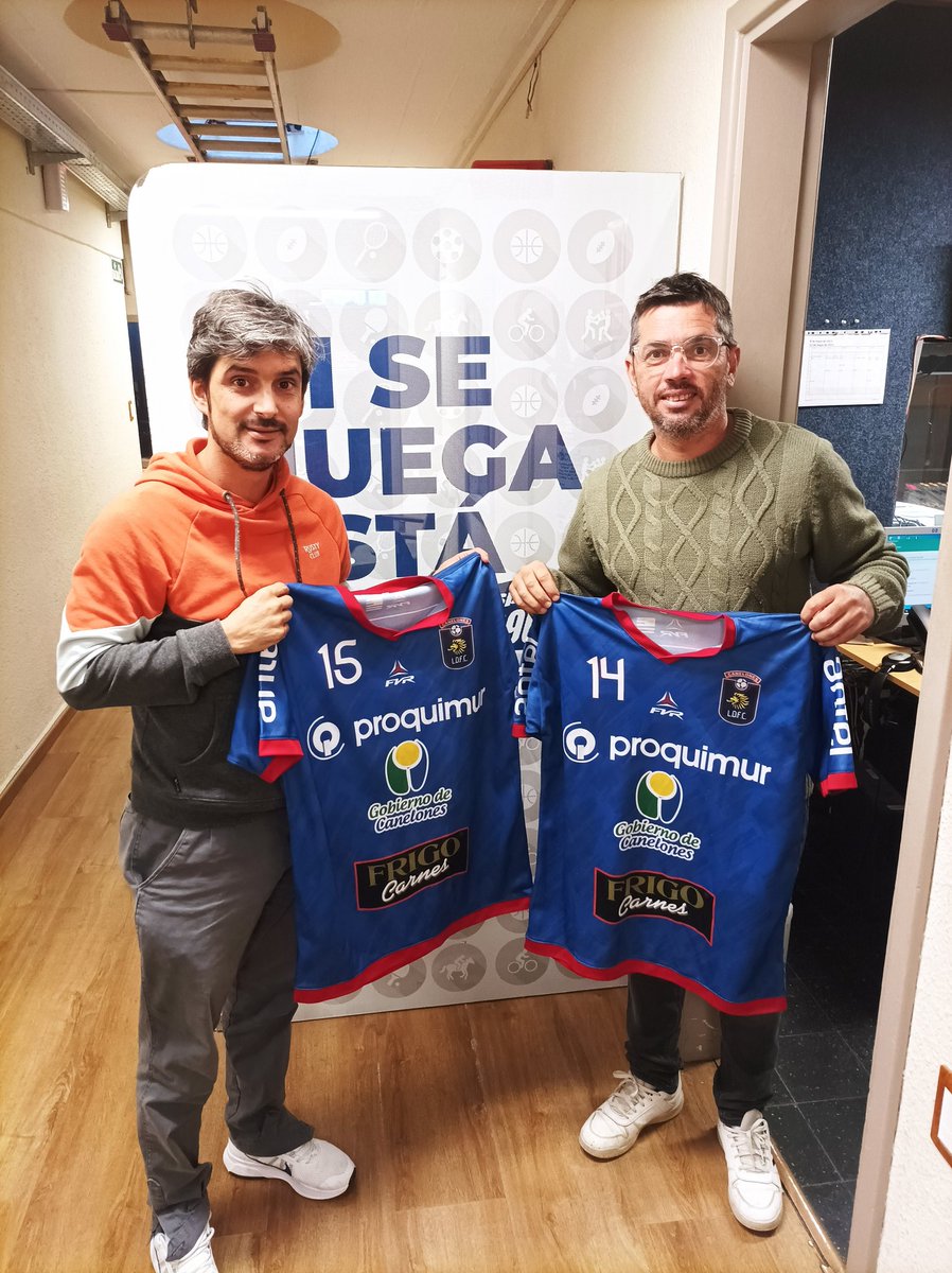 SoloOfi's tweet photo. Un señor a imitar Ignacio Gómez Presidente  de la Liga Departamental de fútbol de Canelones 😉⚽ https://t.co/HwYHMW3pBL