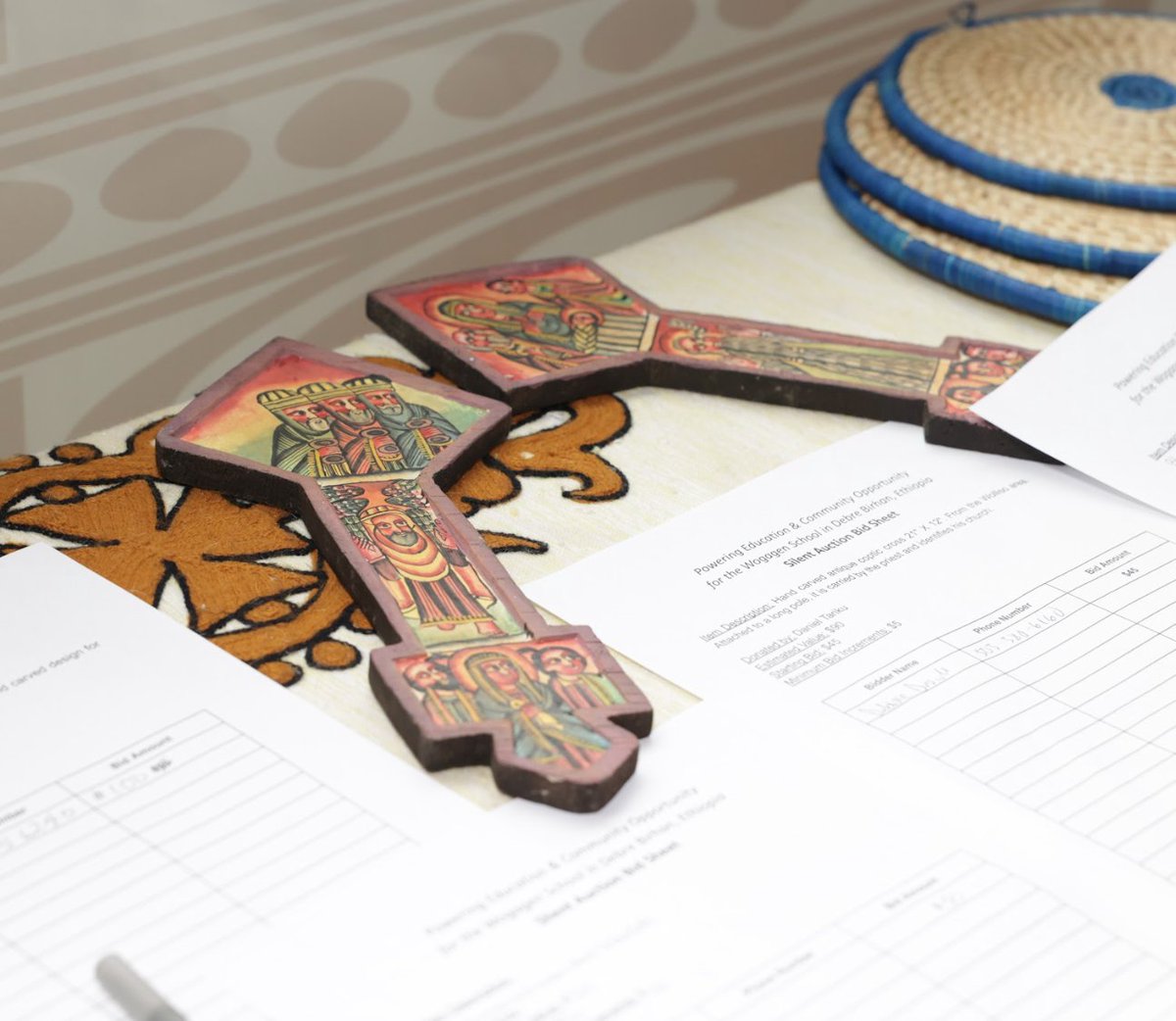 As part of our silent auction, we were thrilled to have received several beautiful pieces of Ethiopian art and jewelry, including hand-carved antique Coptic crosses from the Wogagen area. twendesolar.org/ethiopia

Photo: Expressive Productions
#letsGoSolarTogether