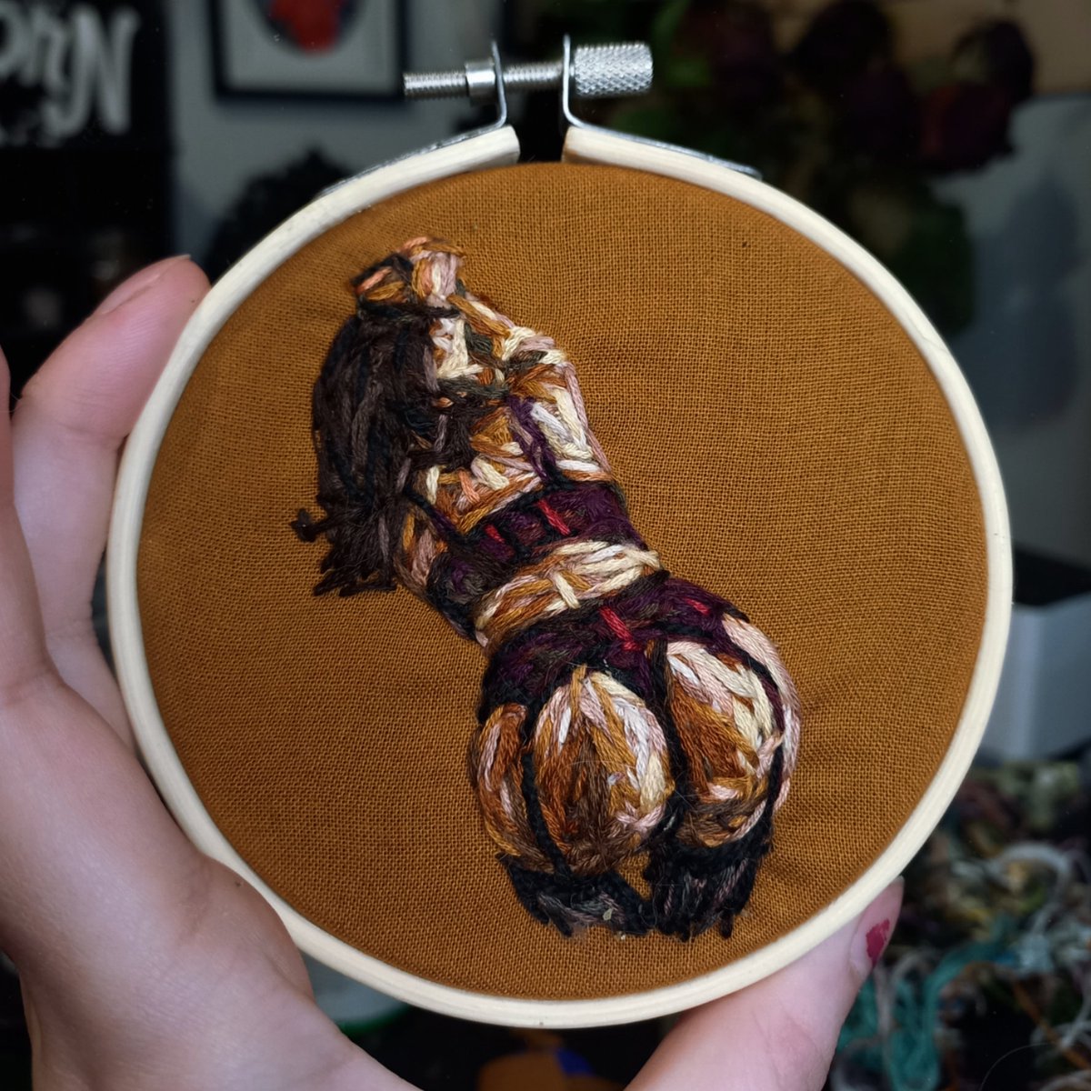 colleen_daves's tweet image. Obsessed with this custom boudoir embroidery I just finished up 🖤