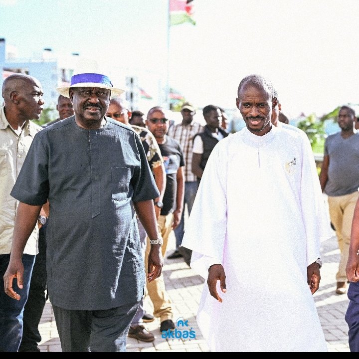 social9888's tweet photo. NABII RUTO and KENYA KWANZA FOLLOWERS trying so hard to find a fault in this 

Once again they've failed to understand BABA RAILA ODINGA

Something very easy pastor Ezekiel odero was being used to distract us from shakahola massacre that's why BABA RAILA ODINGA met him https://t.co/GBSjqdrnTS