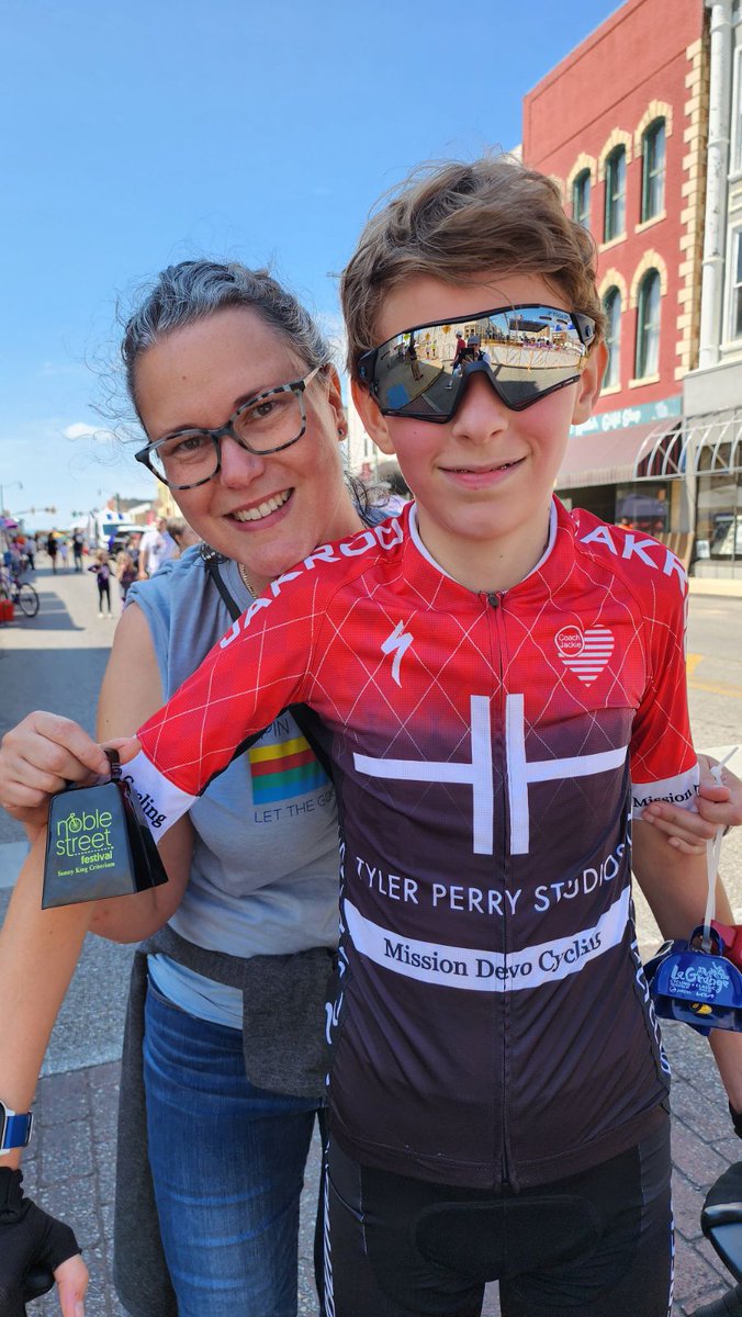 Sunny King Crit tweet media