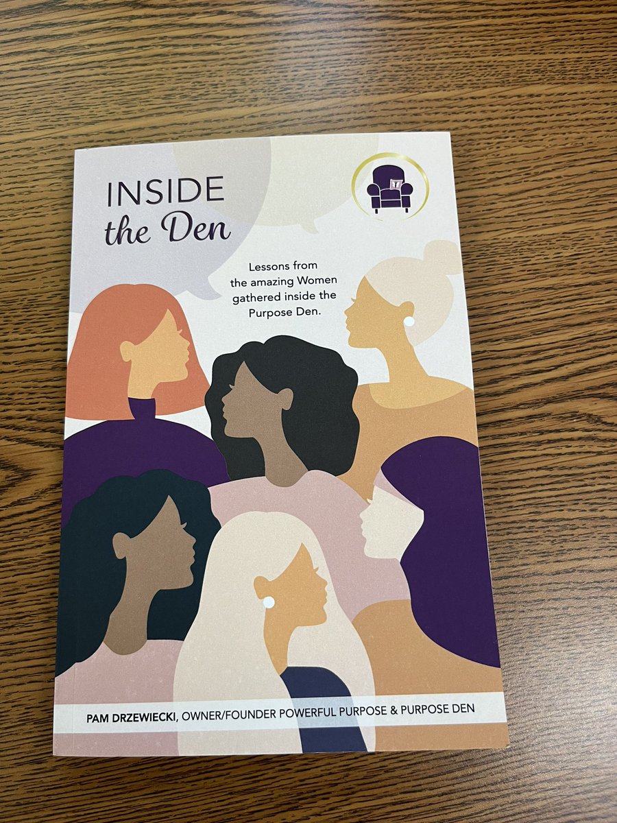 Inger340's tweet photo. @pam_drzewiecki Thank you so much for this book! Your thoughtfulness is appreciated. @Secret_Ohana #myohanapearisthebest 
#summerreading
#powerfulpurpose https://t.co/HTsHtbAhWe