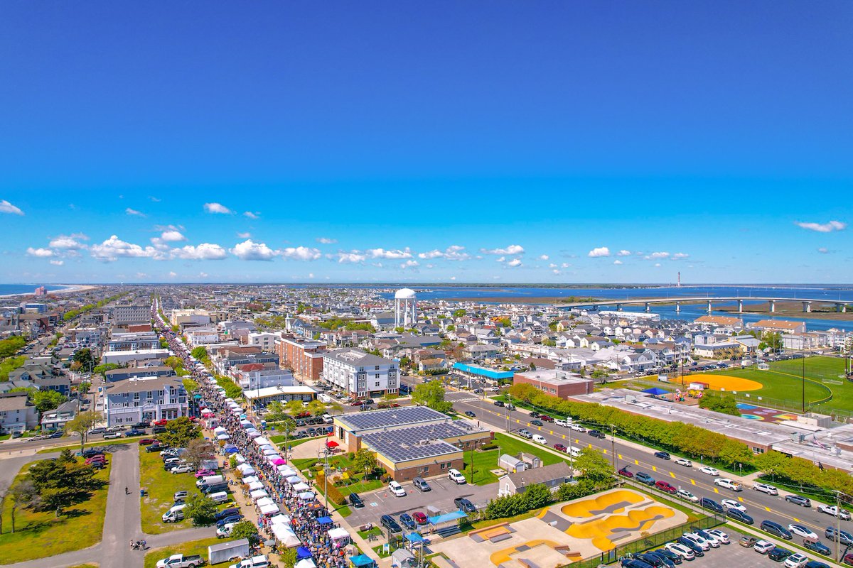 cupocodeocnj's tweet photo. @OCNJVacation Block party is looking great from above this year! https://t.co/kZwFWKQXLV