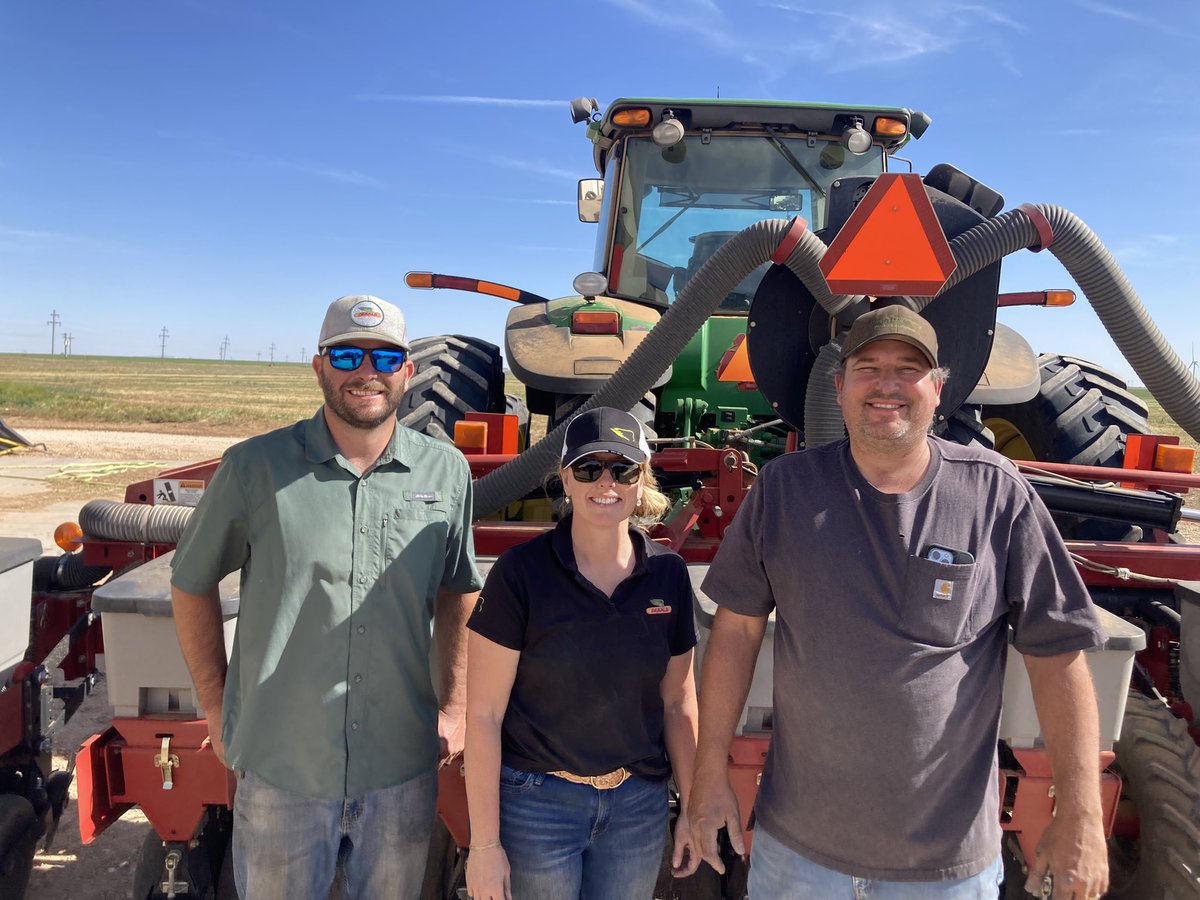 Dekalb silage plot going in west of Dimmitt, TX this morning.  Appreciate our cooperators and praying for some rain this year in the desert.  <a href="/Asgrow_DEKALB/">DEKALB Asgrow Seed</a>