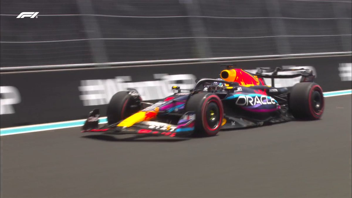 F1's tweet photo. Those Miami-themed go-faster stripes doing the trick 🥵

Verstappen goes P1 with a 1:28.963 ⏱

#MiamiGP #F1 https://t.co/031rmheiSx