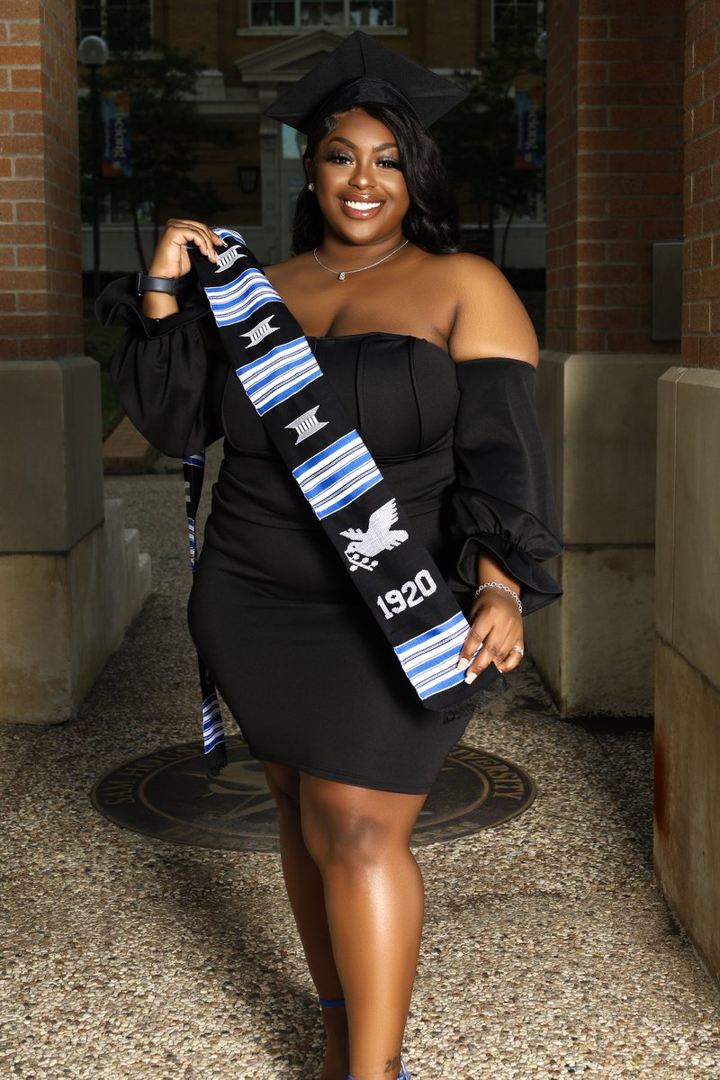 brejhai's tweet photo. It’s about time to finiSH what I’ve started..
✨ 4x Dean’s List 
✨ Zeta Phi Beta Sorority Incorporated 
✨ TRAP
✨ P.H.A.T
✨ Founder of Melanin Munchies 
▪️Masters Loading 

B.S. Criminal Justice with a minor in 
Psychology 
May 13th | 9:30 A.M. 
Bernard G. Johnson Coliseum https://t.co/NGJLf36GTj