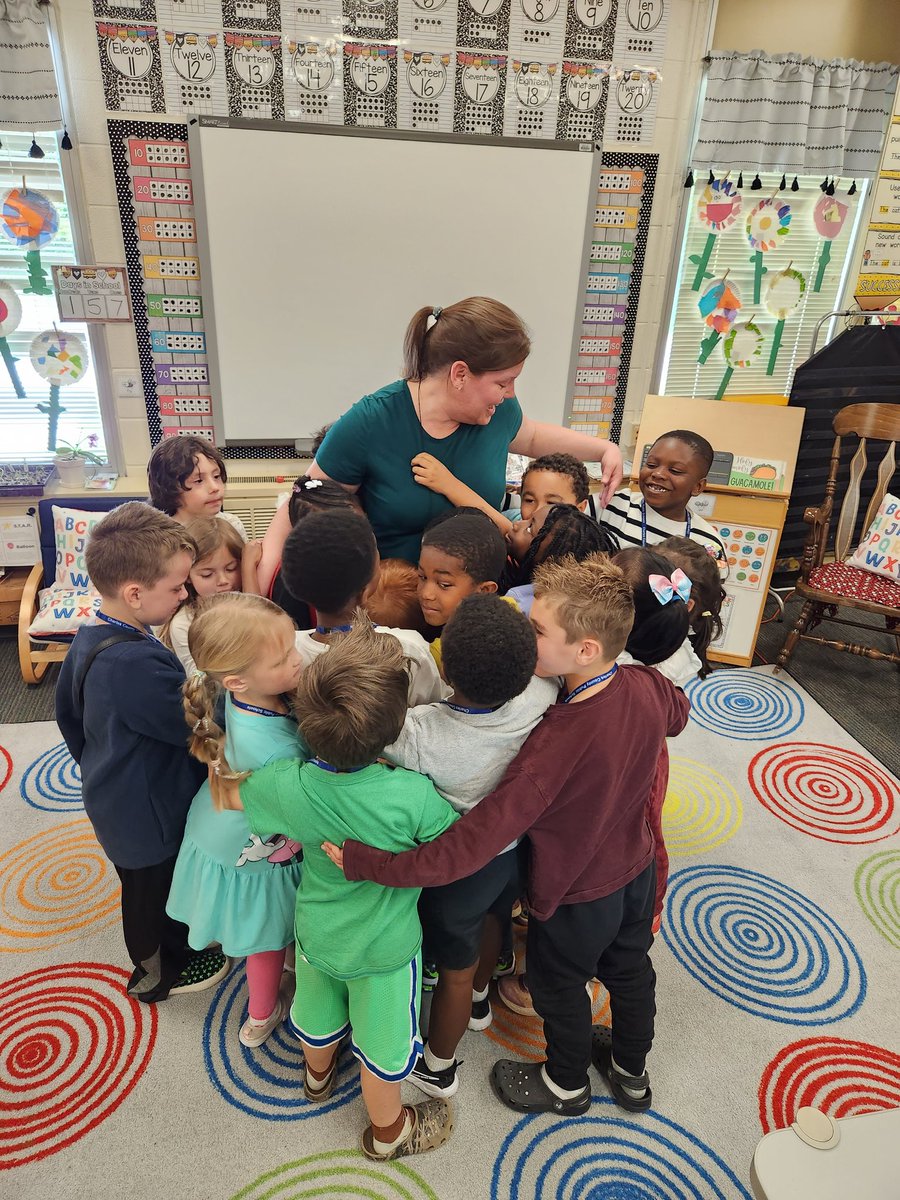 It's a "see you later" hug! We were so thankful to have the opportunity for Mrs. Berry to student teach with us! She'll be greatly missed and we wish her all the best in her future teaching endeavors! ❤️ ✏️