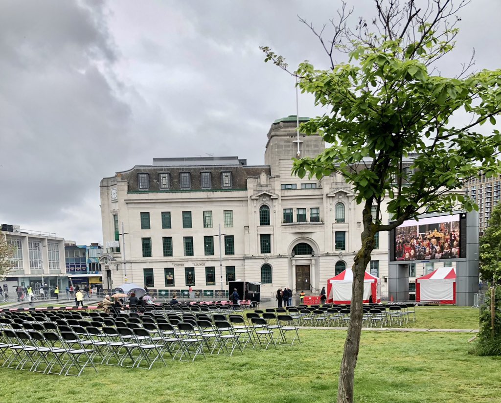 putajumperon tweet media