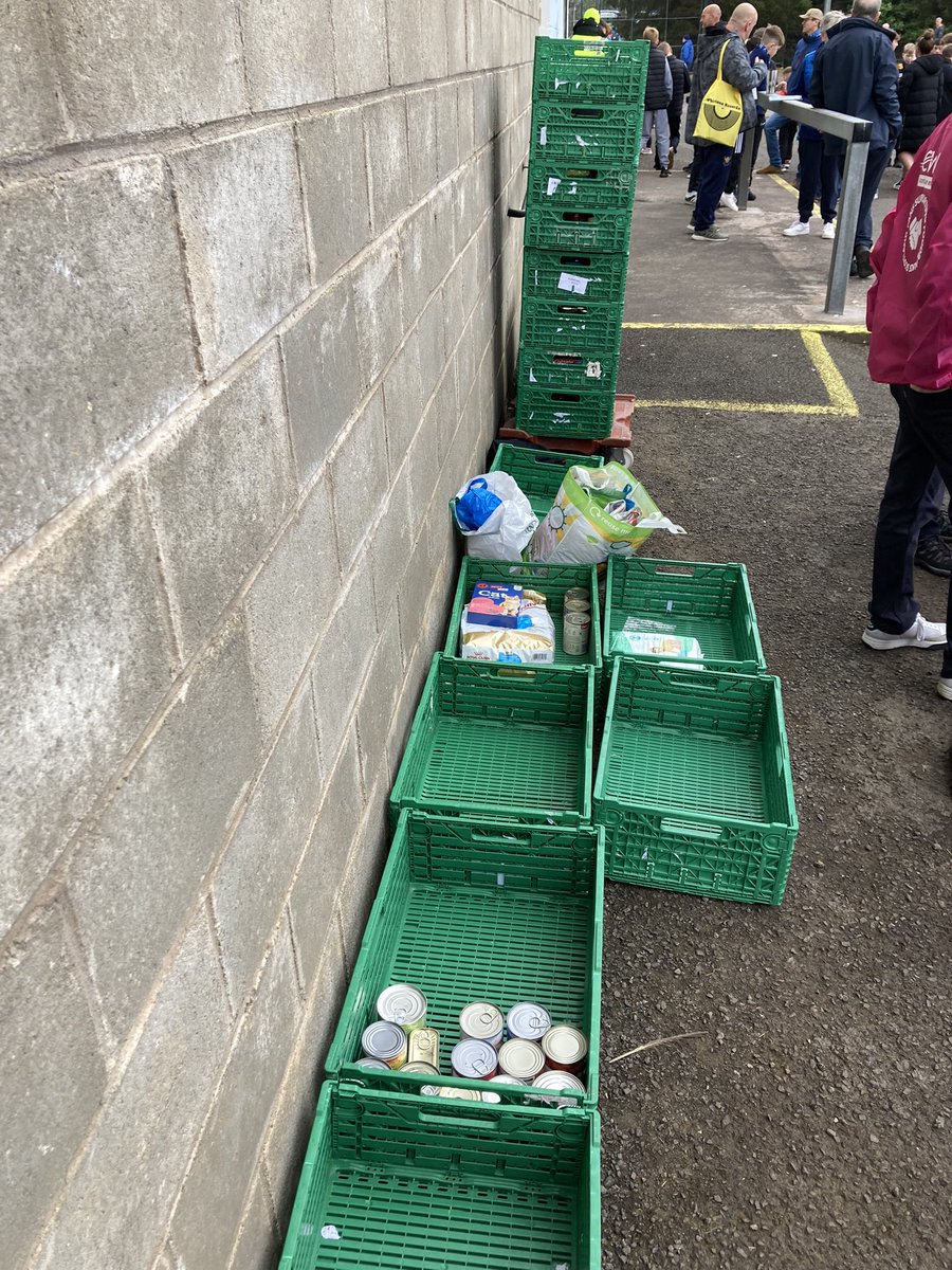 fsfperthsaints's tweet image. WOW! An incredible 25 crates of food, toiletries and pet food raised to support the good people of @KinrossPerth. Will post the full details when we get them, but thank you so much to the fans of @StJohnstone and @dundeeunitedfc for your incredible generosity.