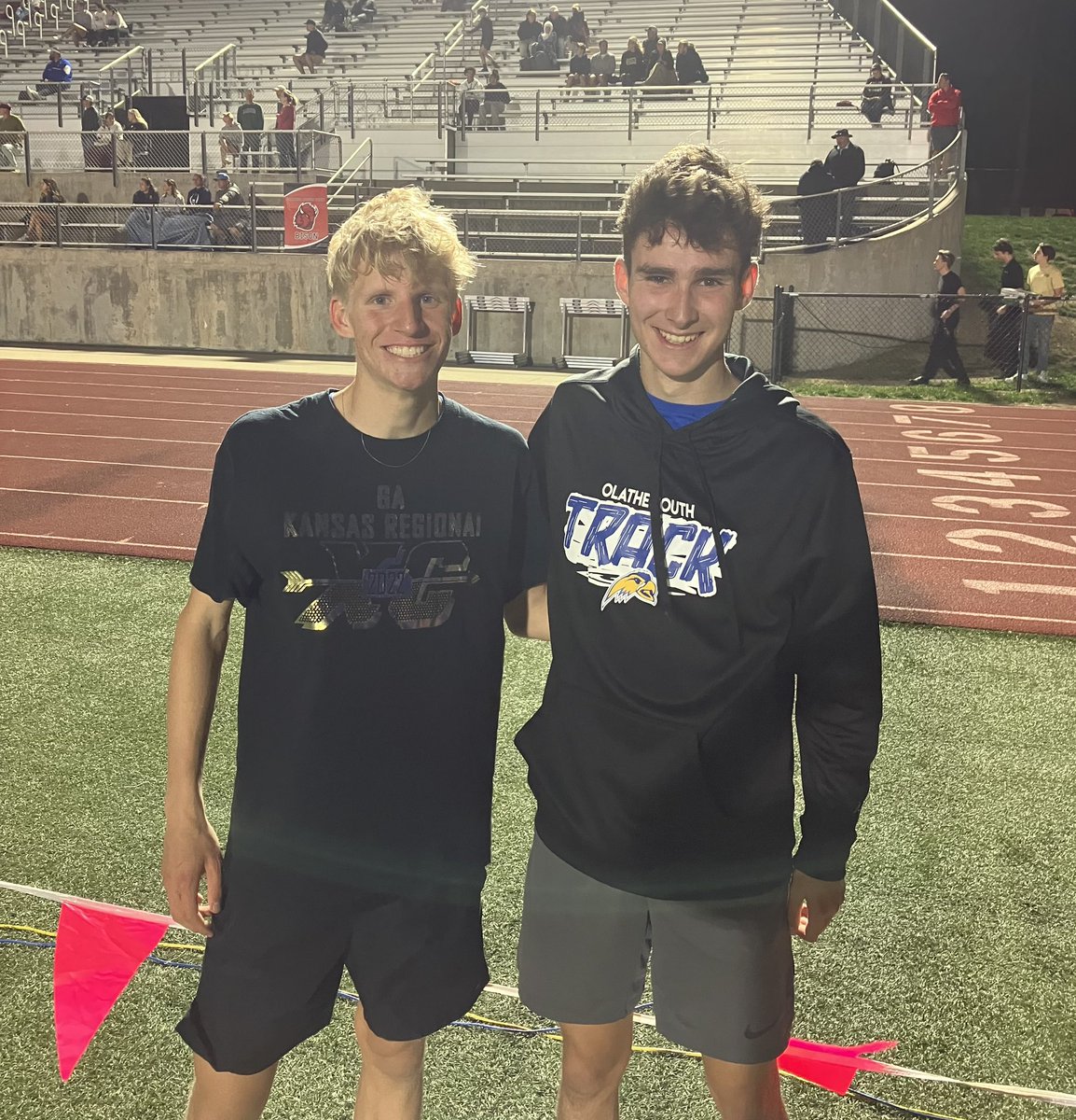 OSXCFalcons's tweet photo. SMN Relays Results

BOYS 3200

Bennett Meoli with a breakthrough race, chopping 9 seconds off his PR and outkicking some guys the last 150 meters!!

T-Burns battles hard and takes a great step forward as he continues to work himself back from illness. https://t.co/rxwuUiXqMQ