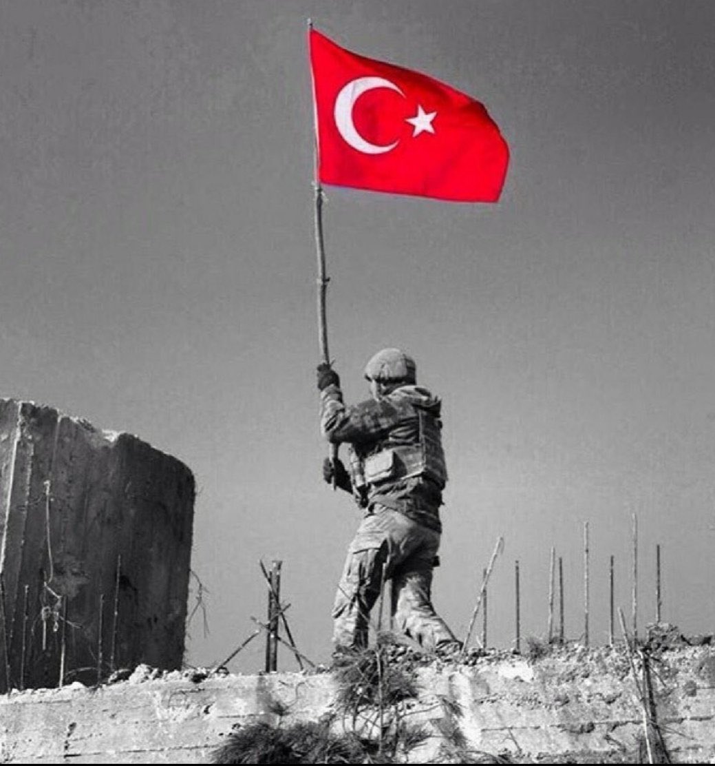 Rabbim nasip ettiği sürece, bayrağımızı dalgalandıracağım 🇹🇷🫡 #uzmanjandarma