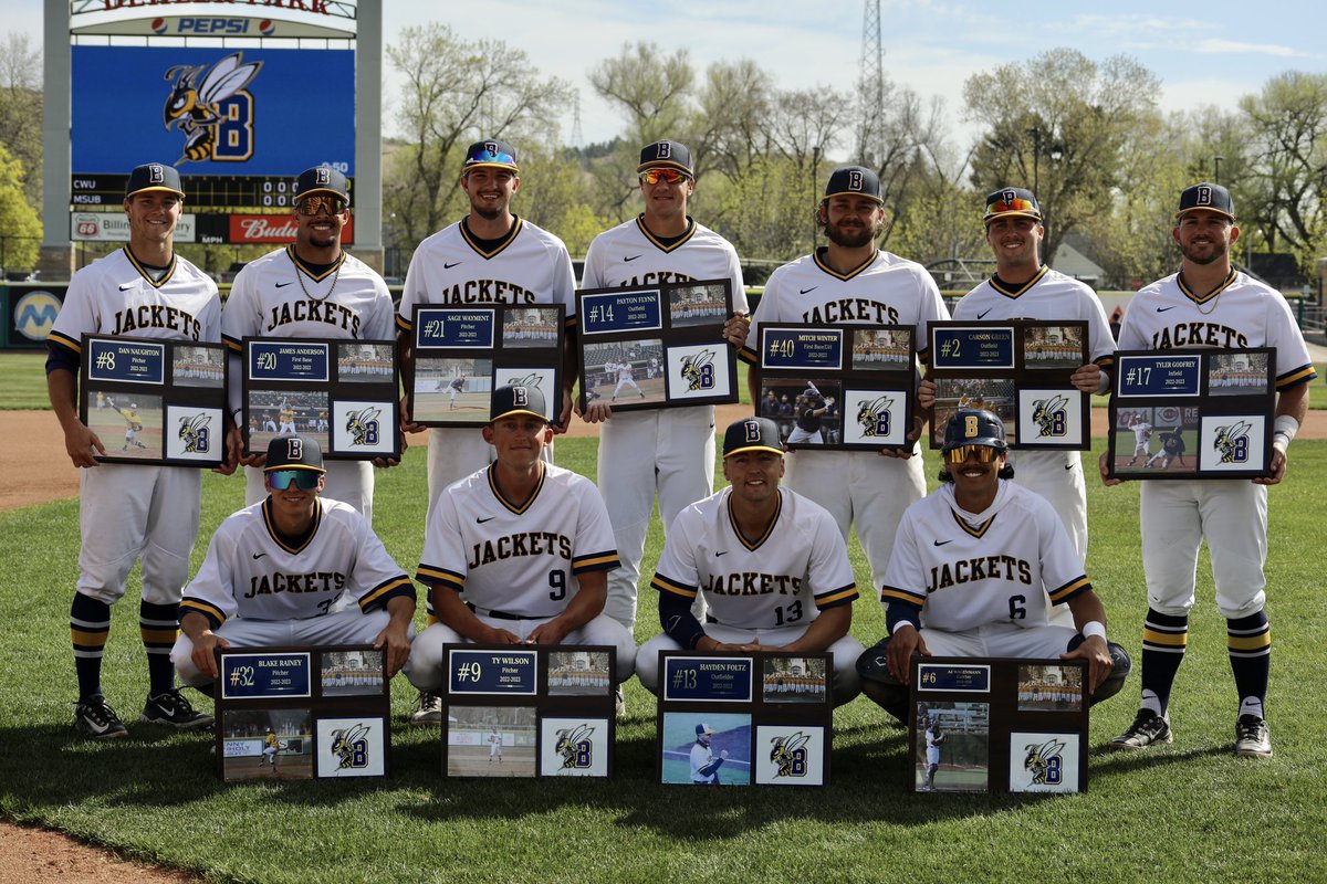 MSUBBaseball's tweet photo. 📸 Senior Day 2023

What a special group of guys. Thank you all for everything you put into the Yellowjacket baseball program 💙💛

#JacketsForLife https://t.co/uTu7UiJLF8