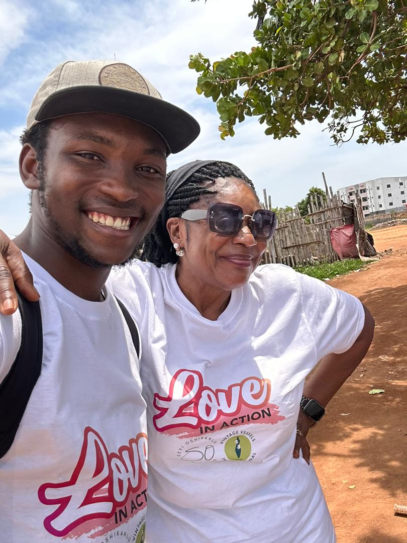 Xmarksdspot12's tweet photo. Love in action was a success.
Thank you @vintagevesselsintl for the opportunity to serve my community.
Join us for love in action every first Saturday of a new month.
Follow @vintagevesselsintl for more updates.
#communityoutreachprogram 
#communitydevelopment https://t.co/hiuMZYsDS4