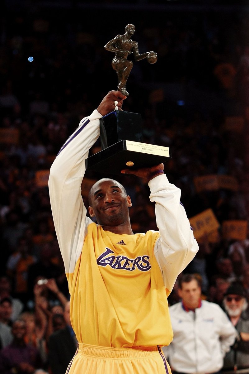 Mamba was named the MVP on this day in ’08:

🐍 Averaged 28.3 PPG | 5.4 APG | 6.3 RPG
🐍 Led the Lakers to a 57-25 record
🐍 Took L.A. to its first NBA Finals appearance since ’04

Bean had a special year