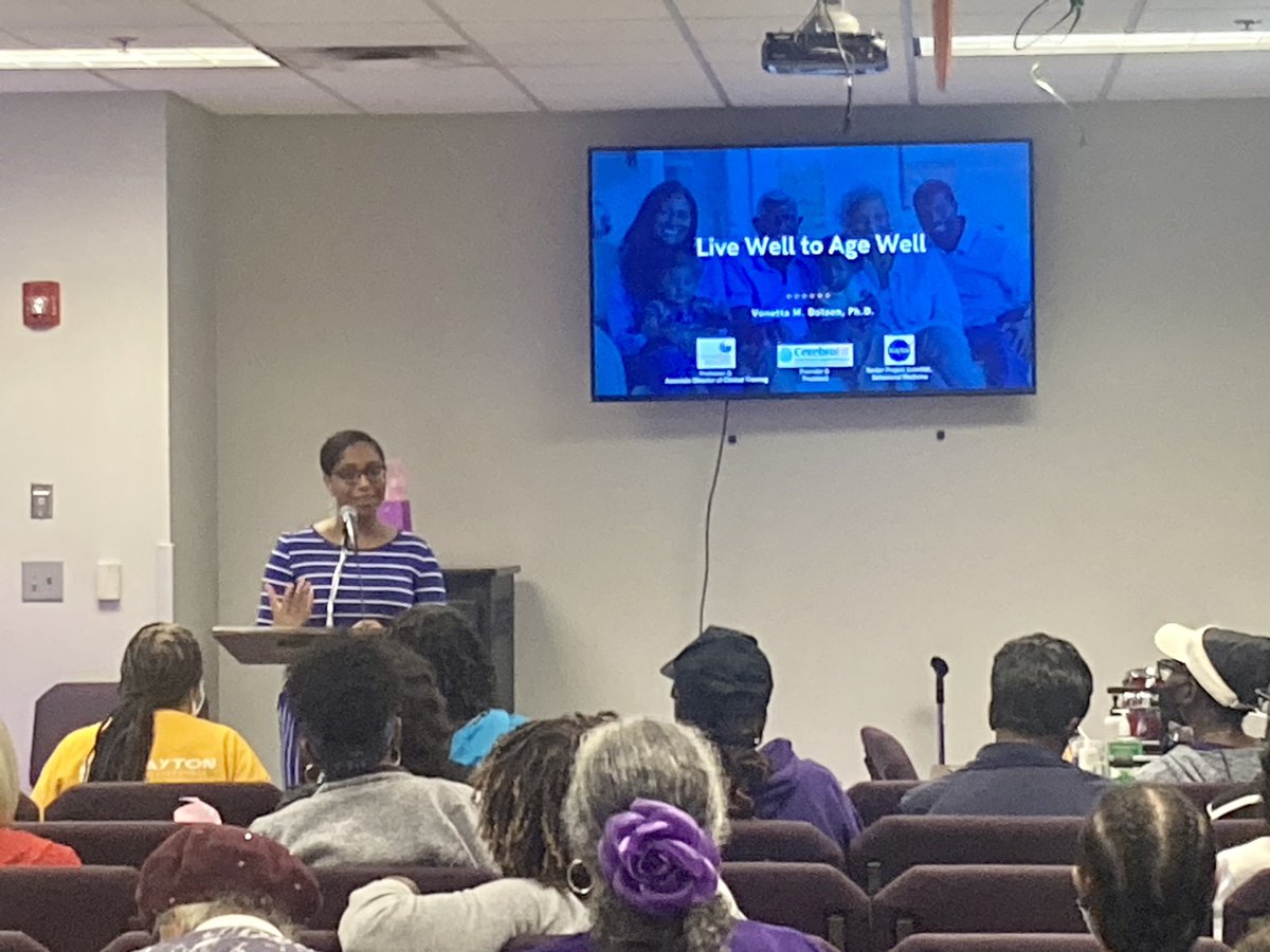 Today our Alter Dementia’s team started with a walk, empowered, inspired and educated our community about brain health and the power of community. 

@QOL4olderadults 
@Cerebro_Fit @VonettaDotson 

#alterdementia #blackchurches #alz