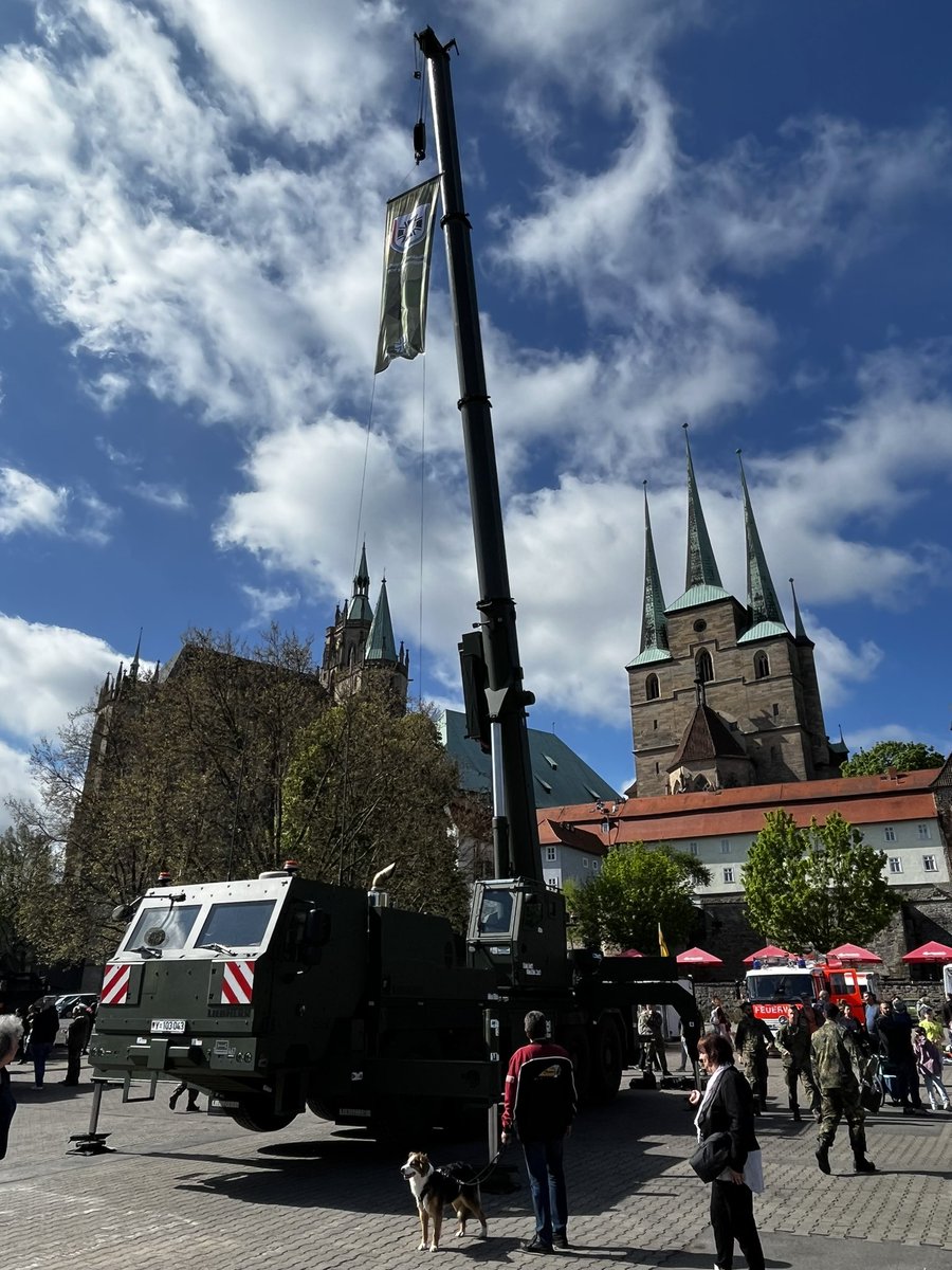 RolandBoegel's tweet photo. Top Event 10 Jahre #Logistik|Kommando der #Bundeswehr Wir können stolz auf unsere Fähigkeiten sein #StrongerTogether #SKB https://t.co/50kkzvDlSY