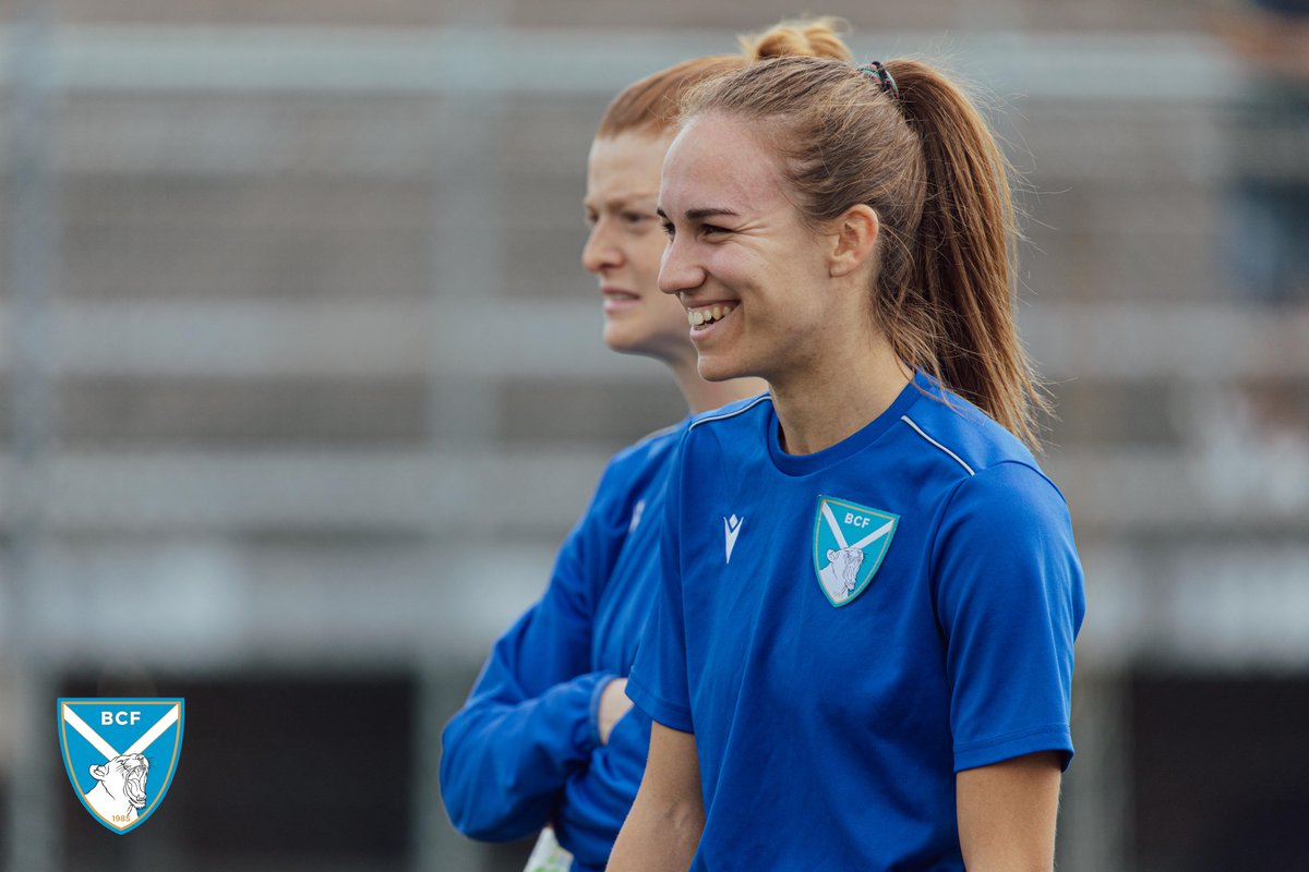 Sul nostro sito è online il pregara di #BresciaTrani

Lista delle convocate, designazione arbitrale, il link per seguire lo streaming e le dichiarazioni di mister Seleman

👉 bit.ly/BCF-Trani-Preg…

#DiventaIlTuoSogno

🦁⚪🔵