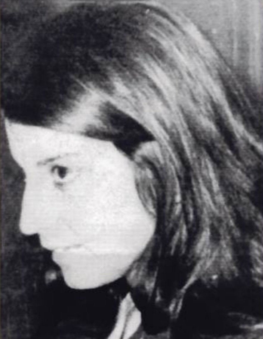 VeronicaRF1212's tweet photo. Norma Scópice Rijo
Estudiante de Medicina, en 1972 embarazada a termino, las Fuerzas Conjuntas matan a su esposo.
Ella fue torturada luego liberada.
Se radica en Argentina, el 23/11/1973 entran a su casa donde estaba con su niña, se la llevaron
¿DÓNDE ESTÁ? https://t.co/buaCeSy7Lc