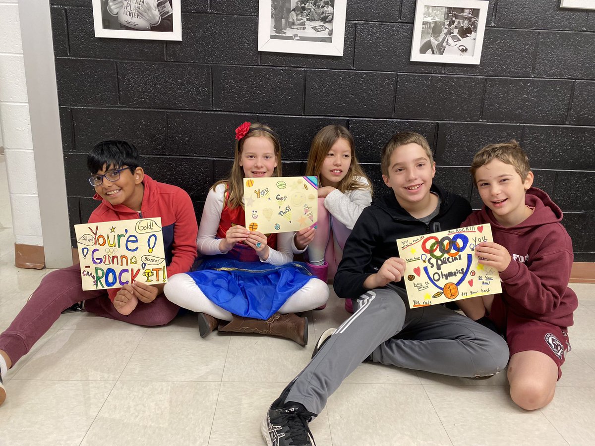 Cheering on our friends who were headed to the Special Olympics! 🏅 @UCFSD <a href="/ChaddsFordUCFSD/">Chadds Ford</a>