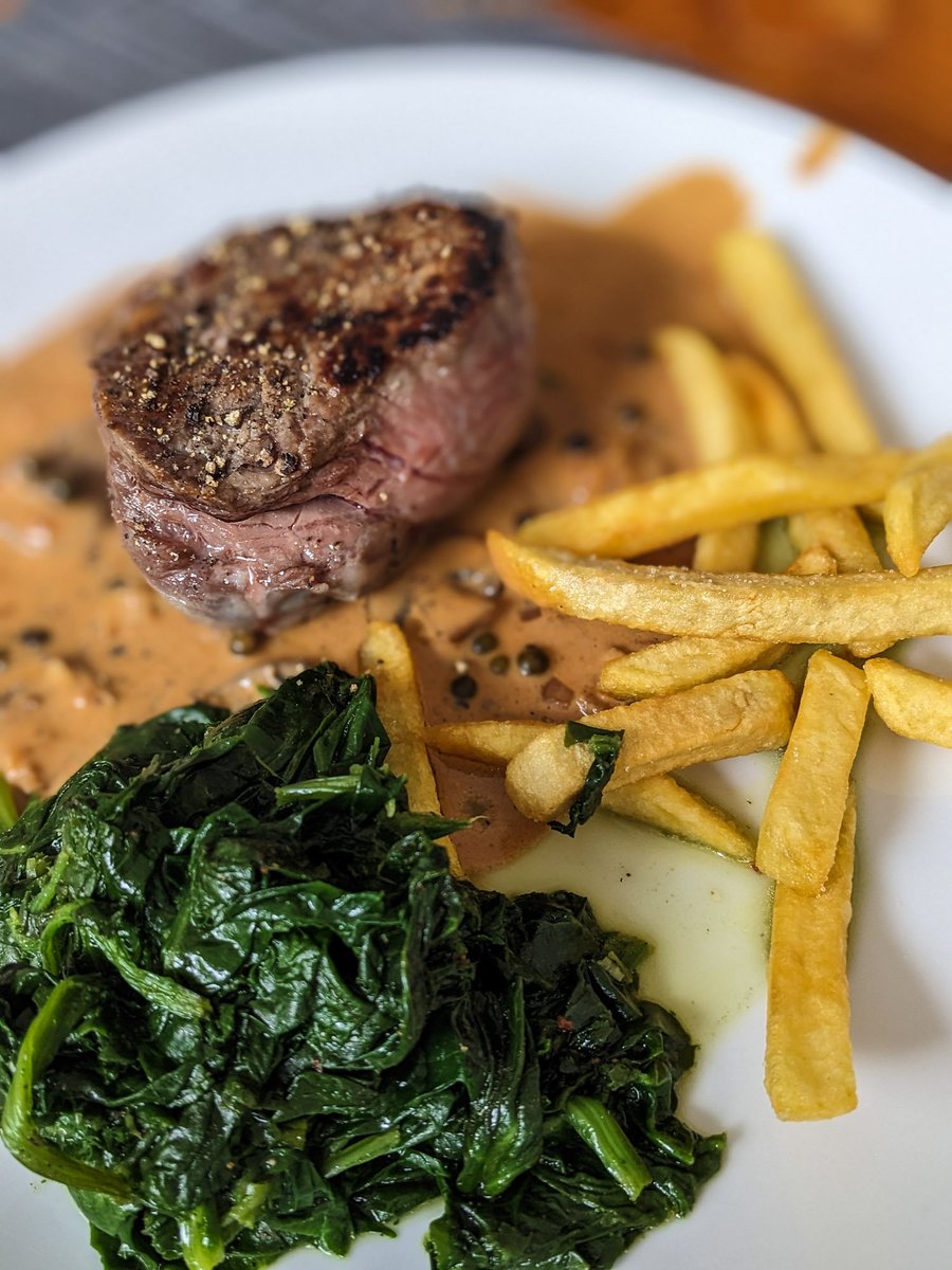 mawilms's tweet photo. Steakhüfte, Blattspinat, Pommes aus frischen Kartoffeln.
#foodoftheday
#homecooking
#selfcooking
#selfcooked
#selbstgekocht
#zuhausekochen
#foodporn
#food2023 https://t.co/sbdyUe5wtU