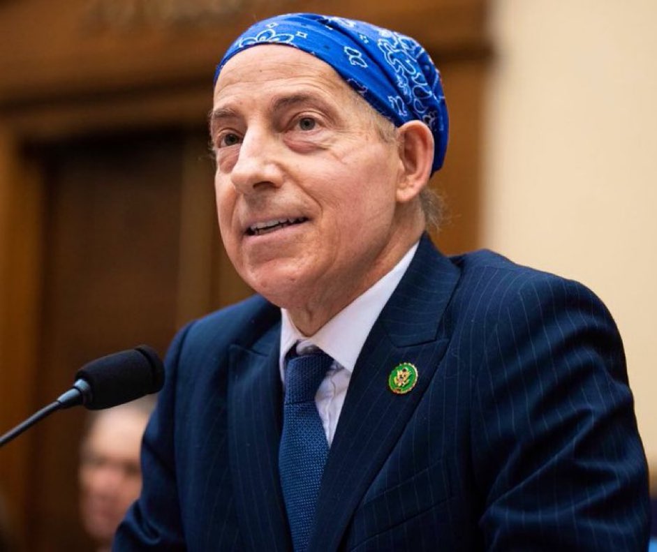 kangaroos991's tweet photo. Drop a 💙 for Jamie Raskin! 🙏 💙💙 https://t.co/xLs4VvmGJT