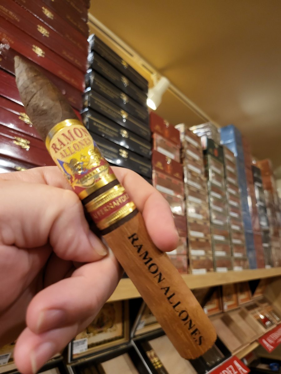If you're a #ajfernandez cigars, stop into #smokeinnvero and stock up on all your favorites!!