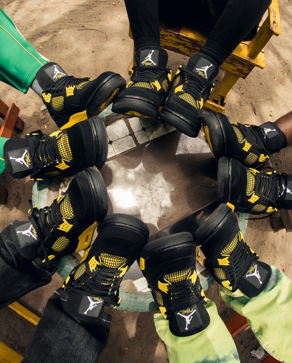 billisdifferent's tweet photo. Ghana Fashion brand @freetheyouth_gh collaborates with the Jordan brand on its Thunder 4s campaign.
GHANA 🇬🇭 TO THE WORLD 🌎
#jordan4thunder #jordanshoes #freetheyouth #Eurovision #VGMA #VGMA24 #VGMA23 #billisdifferent https://t.co/zv7Fy9yVlp