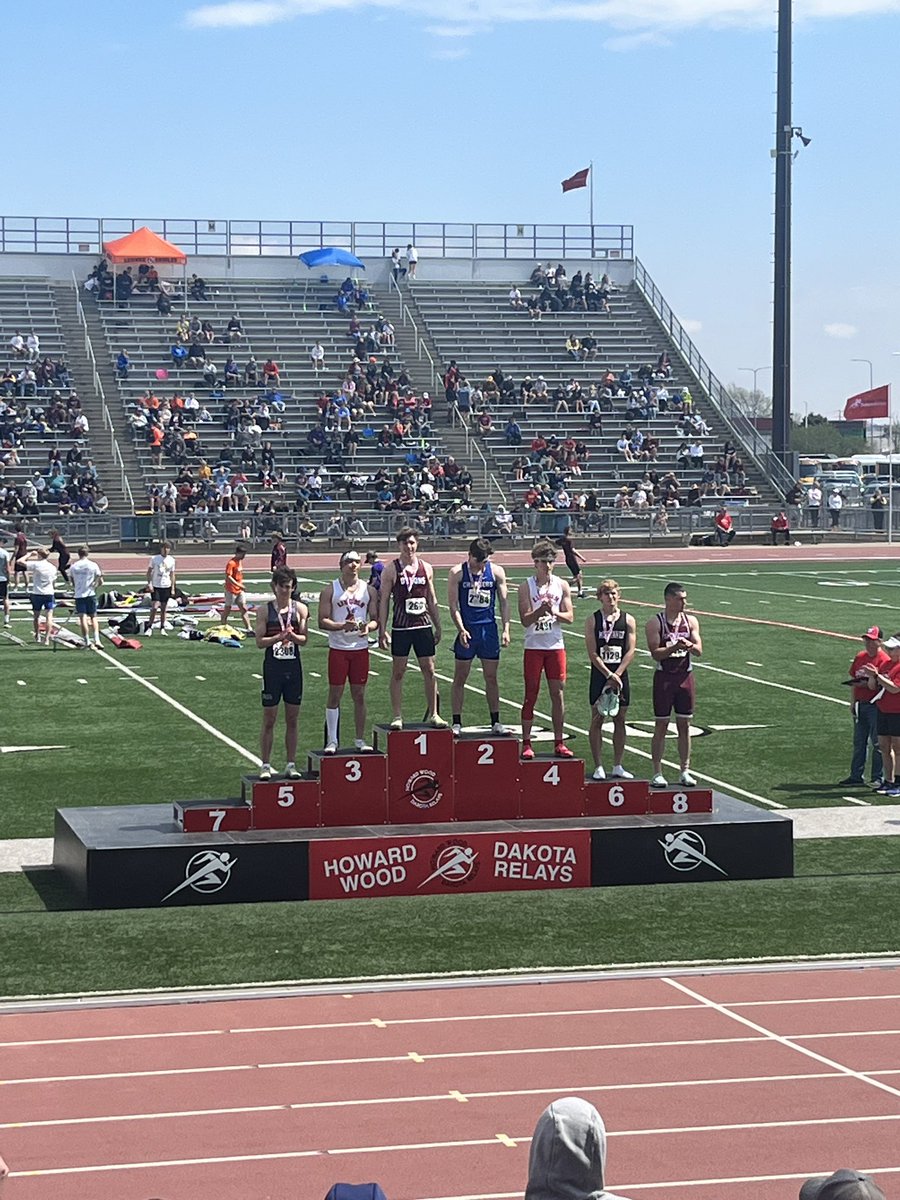 SFLHSPatsTrack's tweet photo. Congrats to both our boys 100m finalists on 3rd &amp; 4th! Awesome work Chris &amp; Griffin!! https://t.co/4fZsaEJpzR