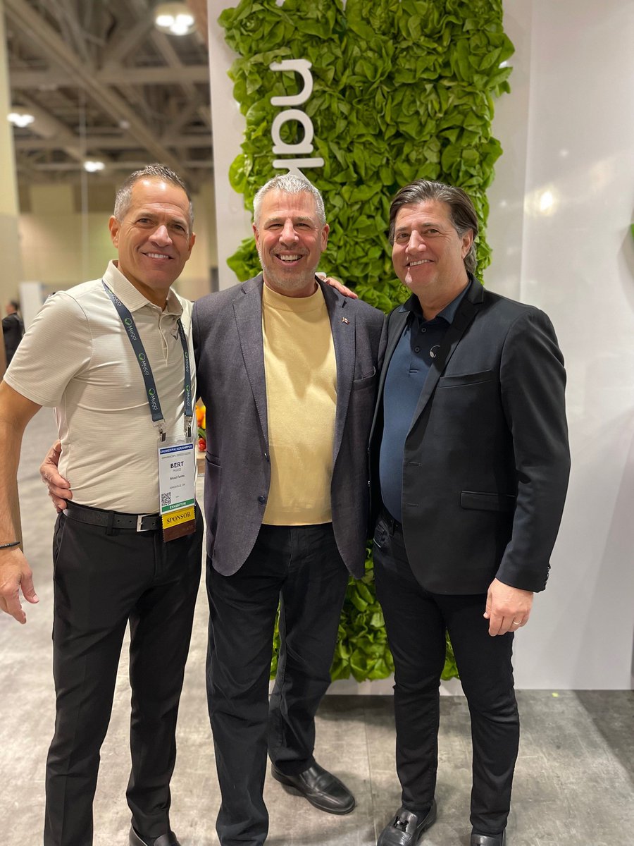 daveeppckl's tweet photo. Congratulations to Bert and Danny Mucci of @MucciFarms for receiving the 2023 Fresh Health Award for their Veggies to Go packs at the 2023 @CPMA_ACDFL Convention & Trade Show last week. This award recognizes innovative products designed for children. #CPMA2023 #Muccifarms #OGVG https://t.co/uXo3yQZCT8
