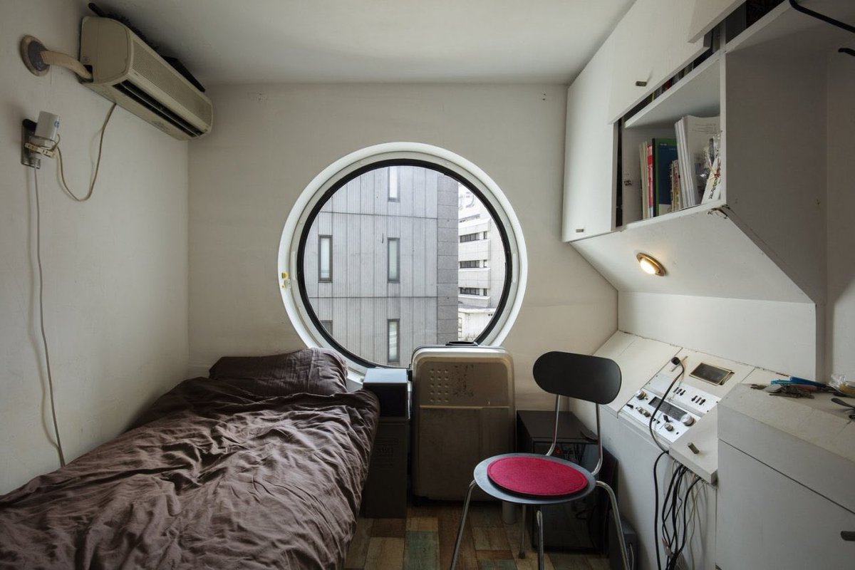 pyerissey's tweet photo. kisho kurokawa’s nakagin capsule tower (1972) https://t.co/HTtG86CHP6