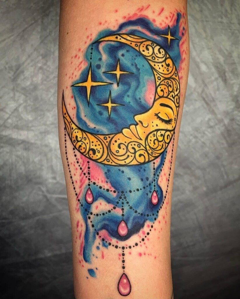 WeirdInkSociety's tweet photo. Stunning watercolor and ornate moon by the insanely talented Jennie Kiebler! ✨
.
Follow Jennie - @jennie_kiebler_art for more and fill out a consult form while her books are still open through our site!
.
#watercolortattoo #watercolor #colortattoos #… https://t.co/aIctkdyO9D https://t.co/3gdZn71ufe