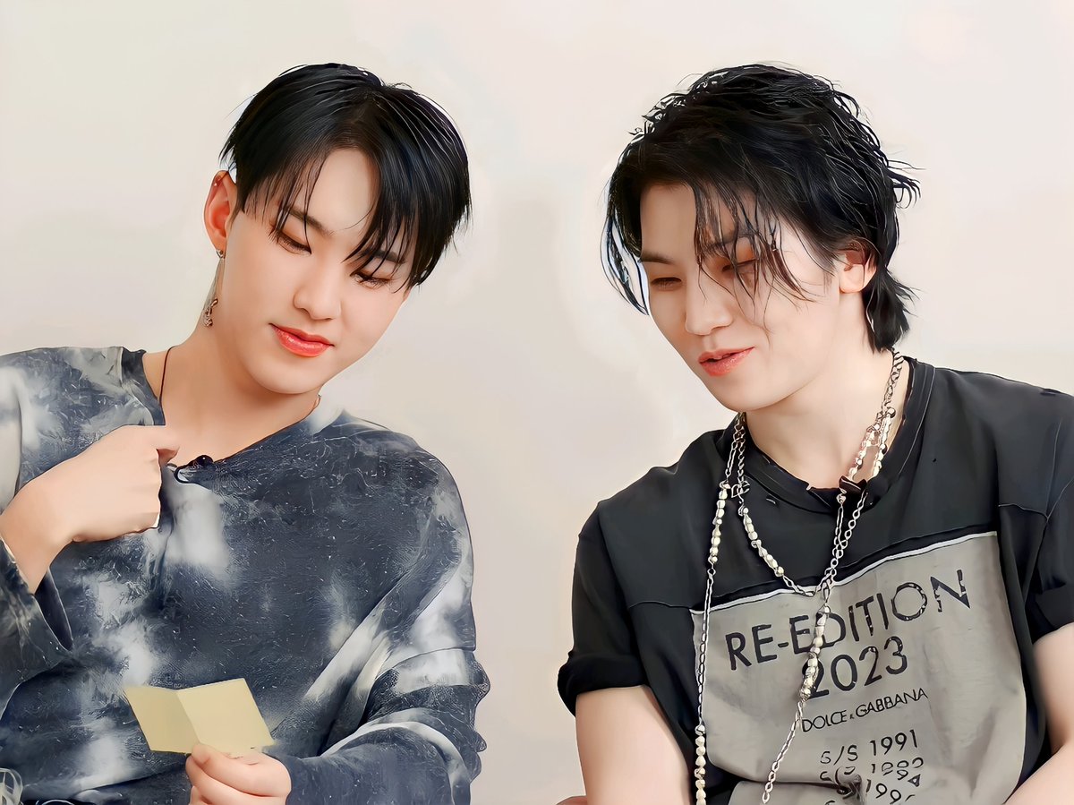 lu_22_carat's tweet photo. HD pics
230505 SVT HS WZ VN for VOGUE
#VOGUEKOREA #HOSHI #호시 #WOOZI #우지 #VERNON #버논 #FML #SEVENTEEN #세븐틴 #soonhoon #soonsol #hoonsol
Weverse: https://t.co/qIxc7PREAS https://t.co/ksJMCkFYxi