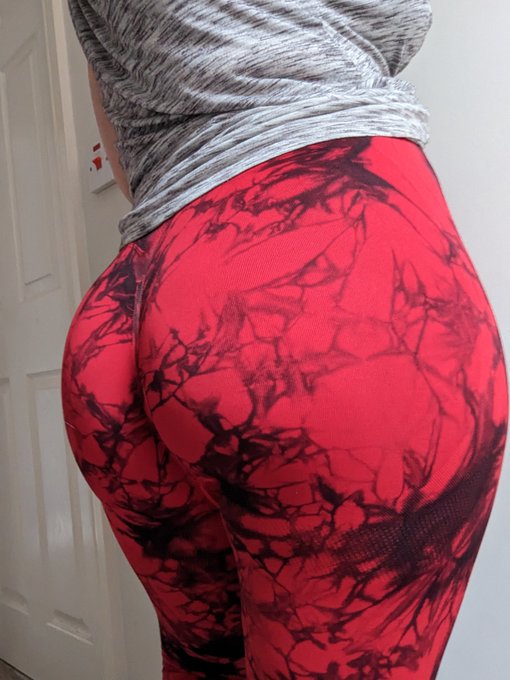 Oh, the red ones are sexy! 😜 https://t.co/zTpekcgN47<a href="/tag/adultwork"class="tags"><span>#adultwork</span></a>