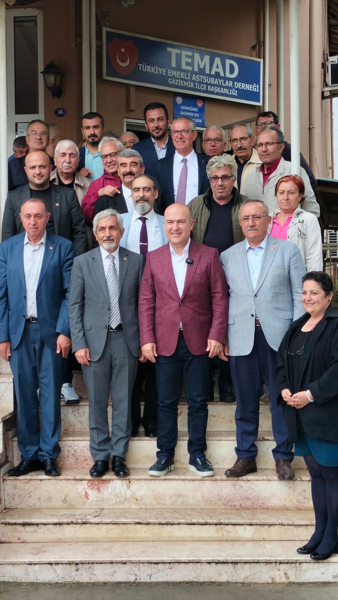 #AstsubaylaraSöz 

Sayın Milletvekilimiz Murat BAKAN , 

Temad Gaziemir Şubemizi heyetiyle birlikte ziyaret etmiştir,   

kendisini kalabalık üye topluluğu ile misafir ettik ,  

Asb. çocuğu olduğunu gururla belirterek ben sizlerin çocuğu ve kardeşiyim mecliste bugüne kadar