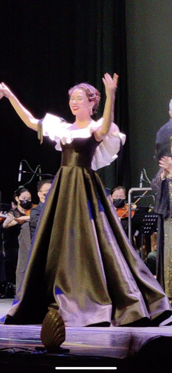 hail to the queen 👸 
so proud of this girl! congratulations again &amp; again🎉🫶