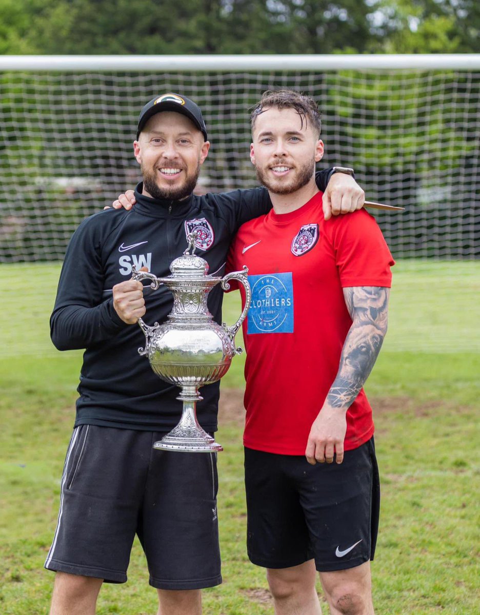 shaunyshaun78's tweet photo. Put some moisturiser on that trophy 🏆 @R_OB_FC https://t.co/DcK7axwsv4