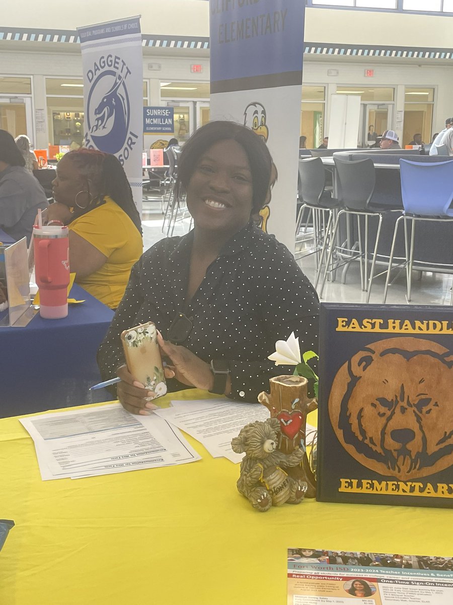 Deborah Traylor tweet media