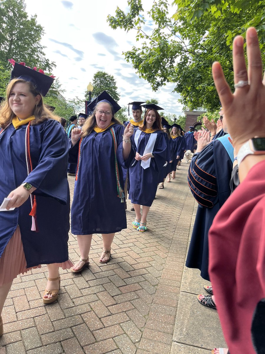 Jen_D_Walker's tweet photo. It was a beautiful day for commencement! We really are so privileged to be part of so many wonderful students’ lives
@MaryWash @UMWCOE
#getdirty
#gowash
#🦅 https://t.co/ZDwiMe9dIY