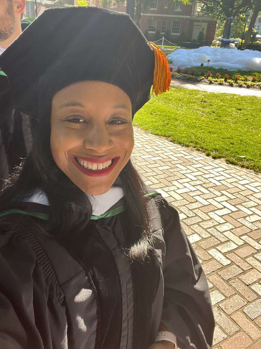 KFore1's tweet photo. Congratulations to the 2023 Graduates of @WPeaceU!! 💚🐴 Thanks to @DonThompson_Jr for sharing a truly inspirational commencement address with this class! Hats off to the faculty, staff &amp; administration for educating, guiding &amp; supporting the #WPU #Classof2023! #WPUTrustee https://t.co/gvsySFztTU